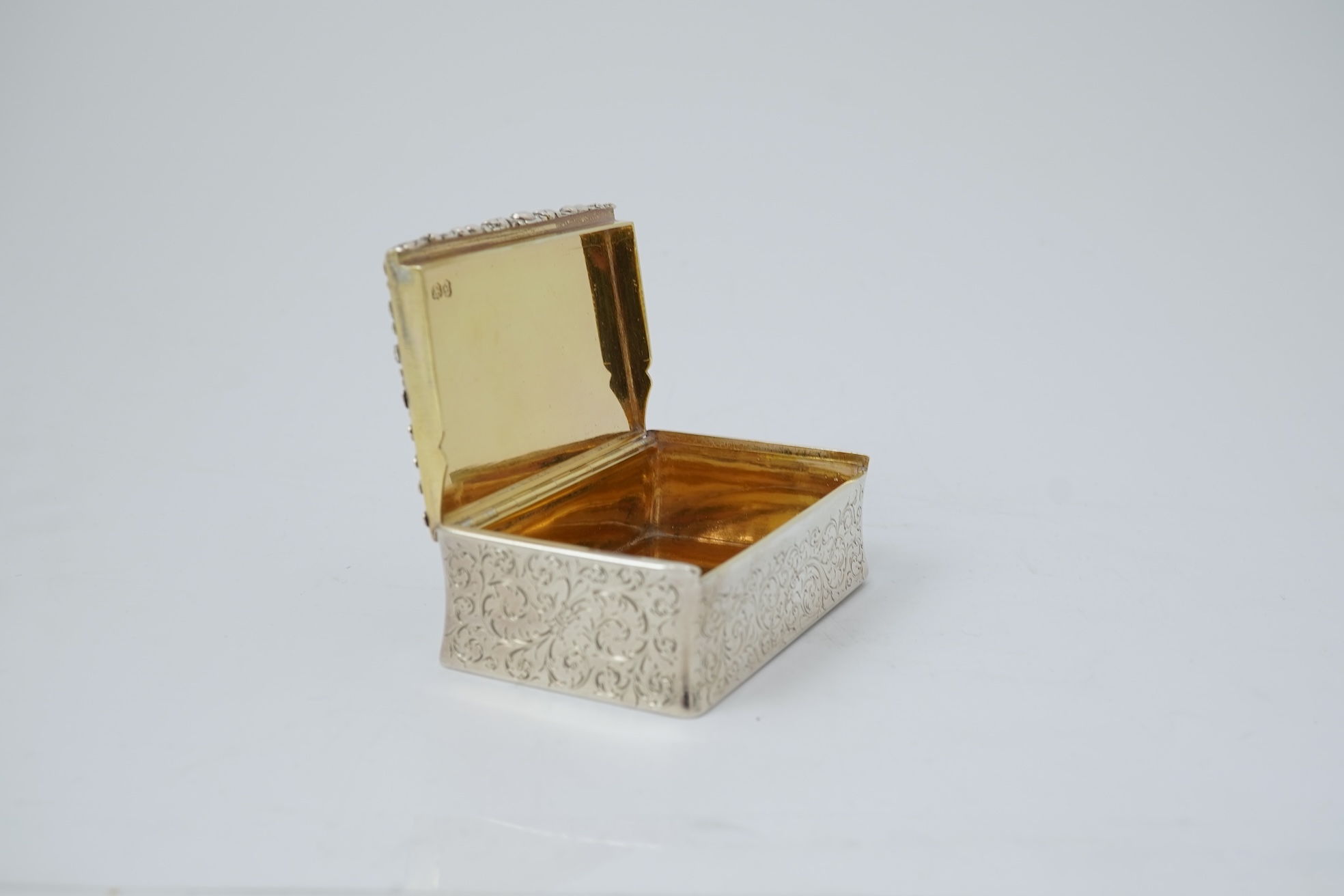 A good early Victorian silver snuff box, by Edward Edwards II
